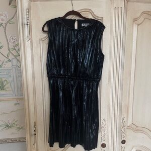 Black Sleeveless leather look Pleated Dress